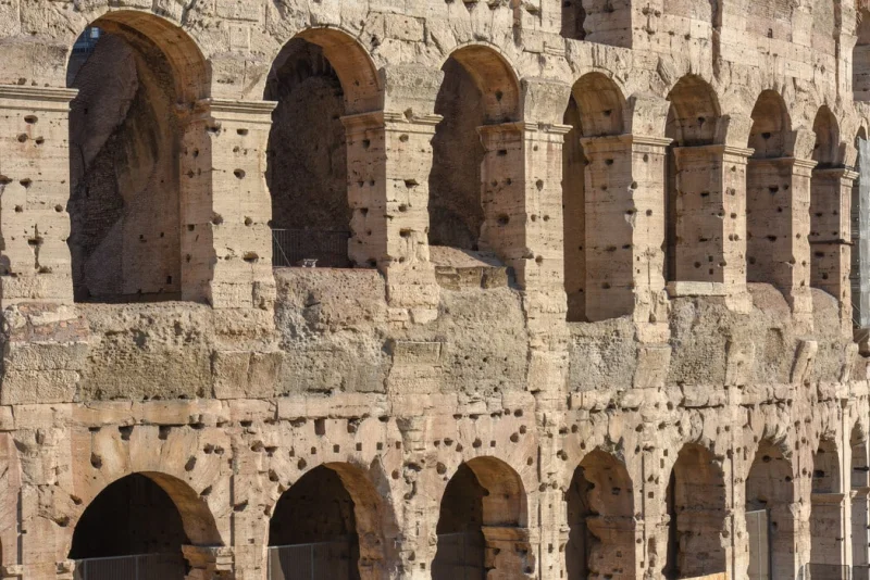 colosseum holes